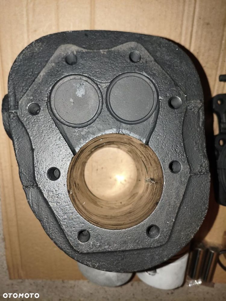 Oryginalne cylindry k750 po szlifie z nowymi tłokami 79.4 - 6