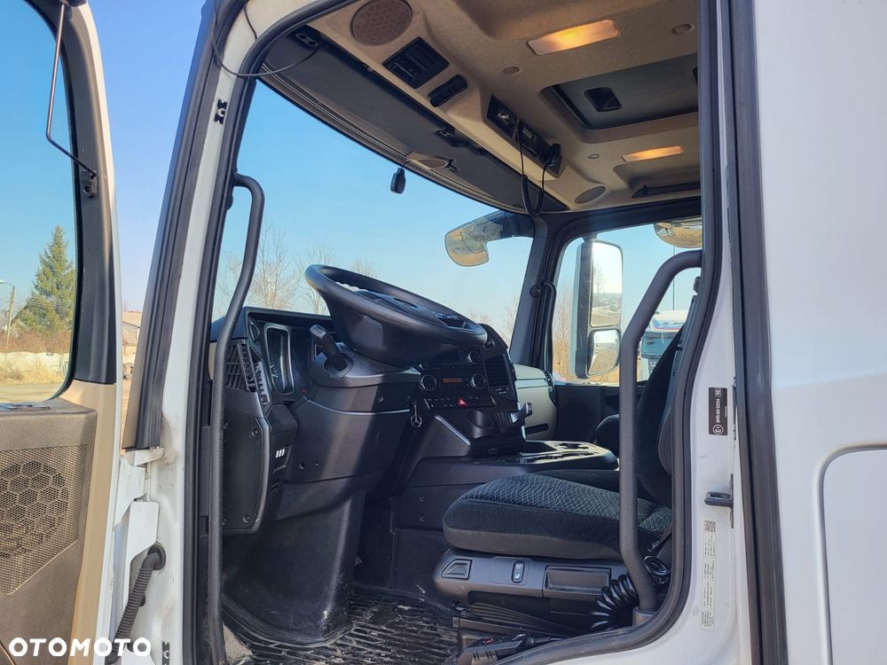 Mercedes-Benz Actros - 5