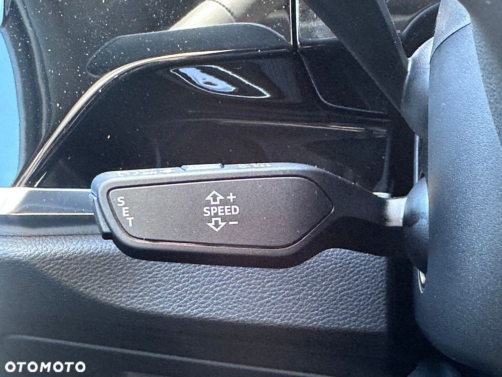 Audi Q3 Sportback - 12