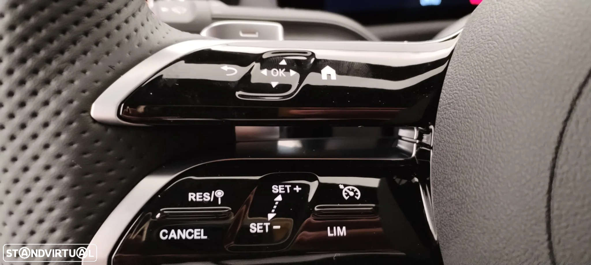 Mercedes-Benz CLA 200 d - 25