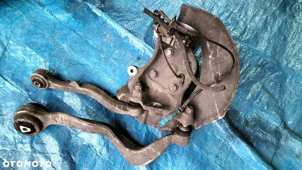 ZWROTNICA PIASTA WAHACZ WAHACZE CZUJNIK ABS ZAWIESZENIE LEWY PRAWY PRZÓD 6755835 6755836 BMW E65 - 3