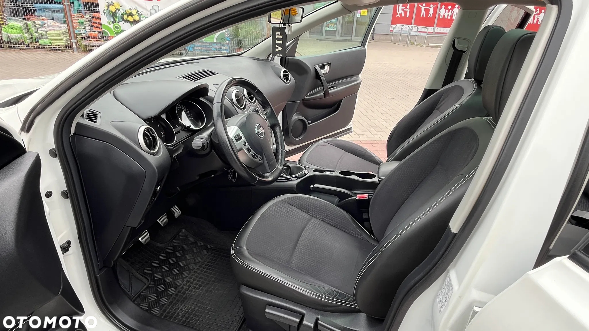 Nissan Qashqai - 11