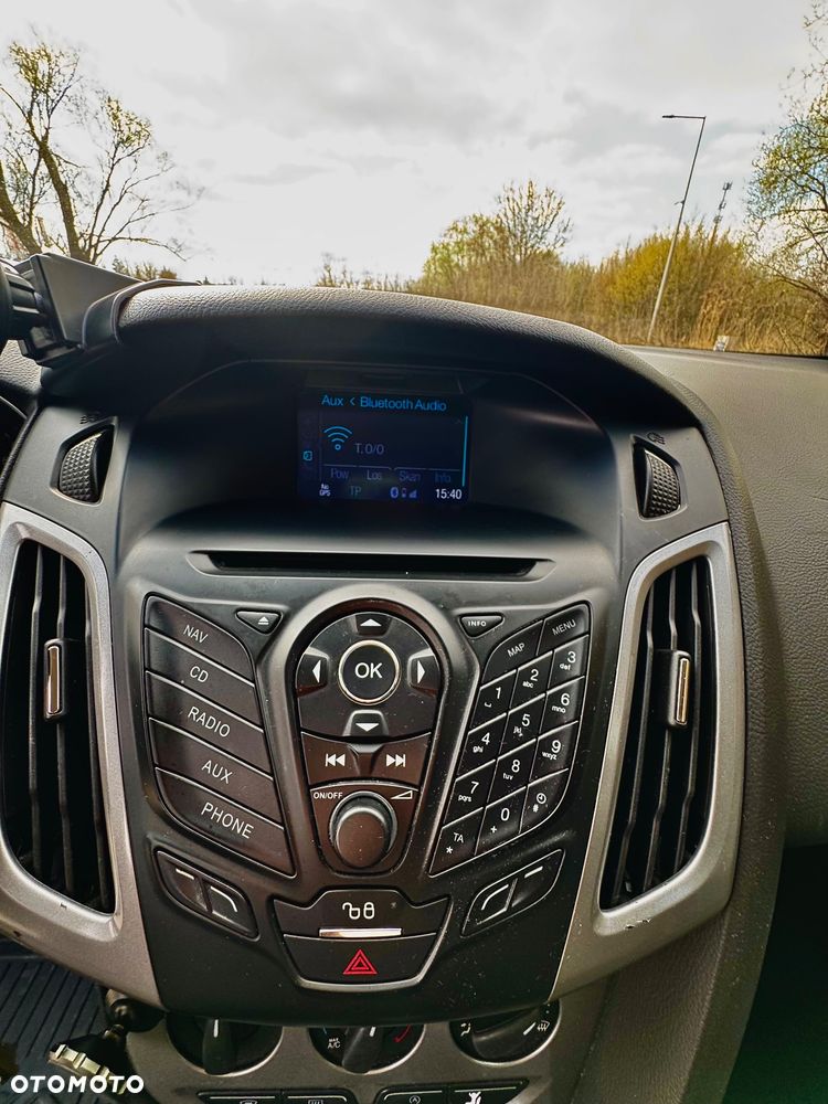 Ford Focus 1.6 TDCi DPF SYNC Edition - 9