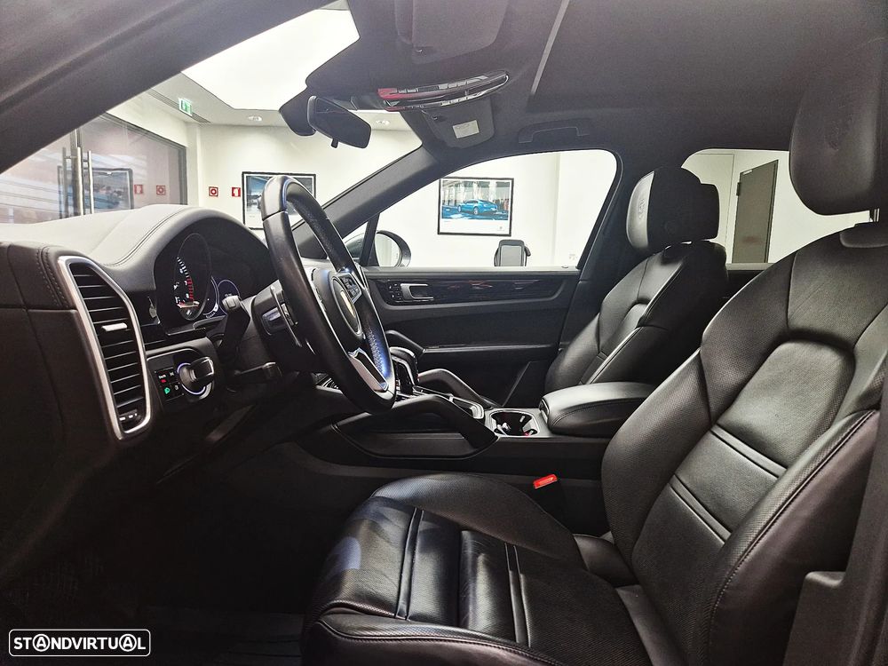 Porsche Cayenne E-Hybrid - 18