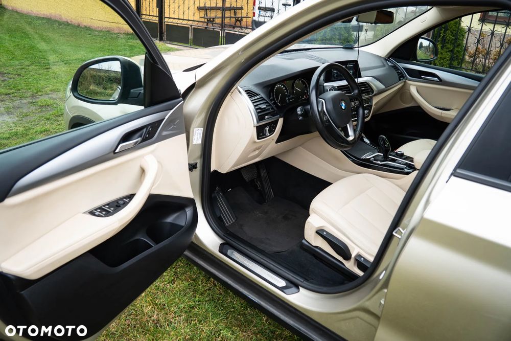 BMW X3 sDrive18d Advantage - 24