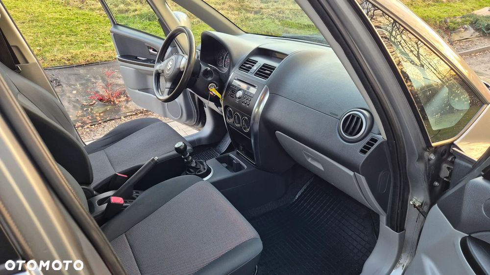 Suzuki SX4 1.9 DDiS DPF 4x4 Club - 7