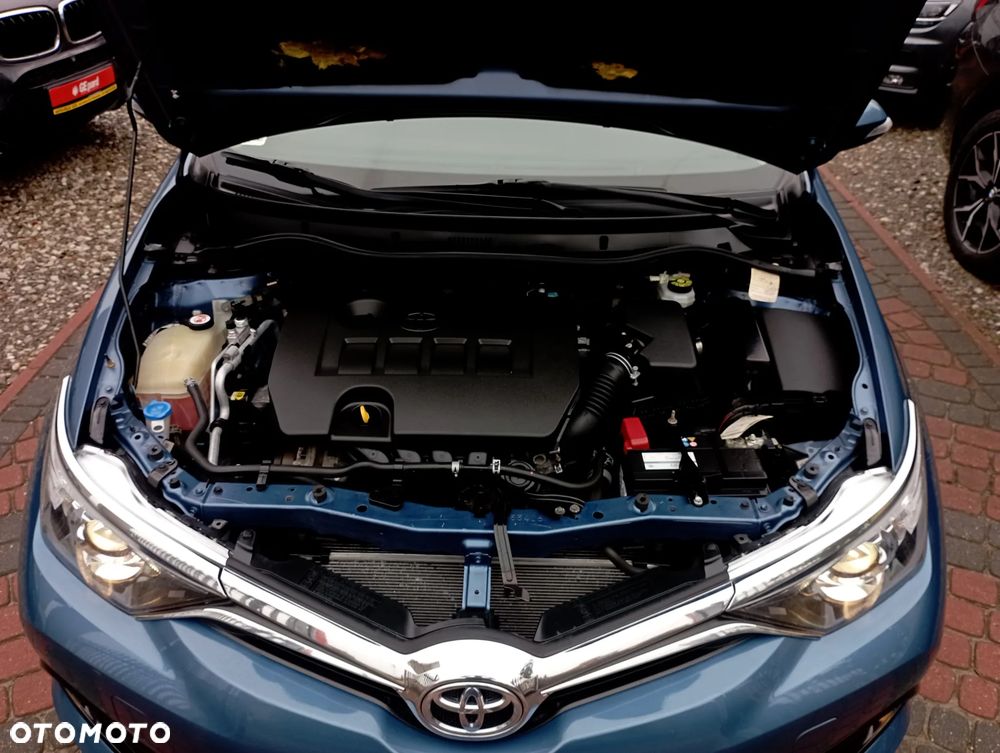 Toyota Auris 1.6 Premium - 29