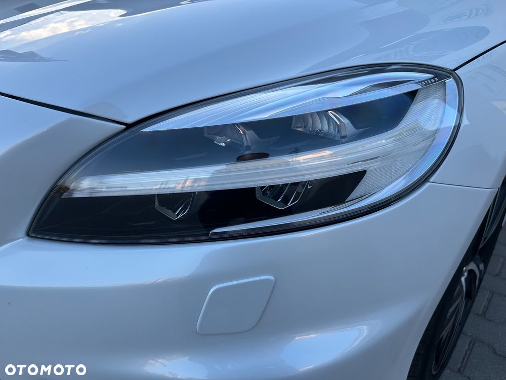 Volvo V40 T2 RDesign - 14
