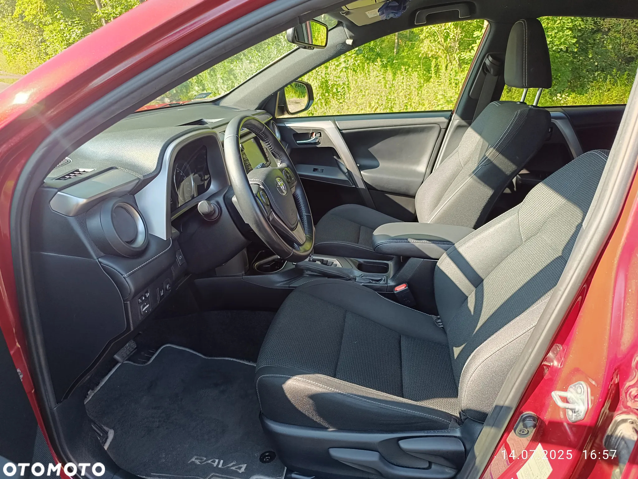 Toyota RAV4 Hybrid Premium 4x4 - 13