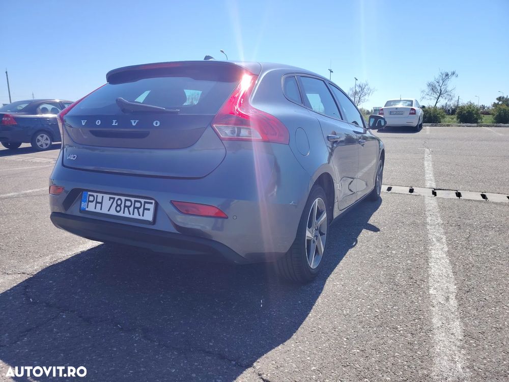 Volvo V40 D2 Aut. Kinetic - 3