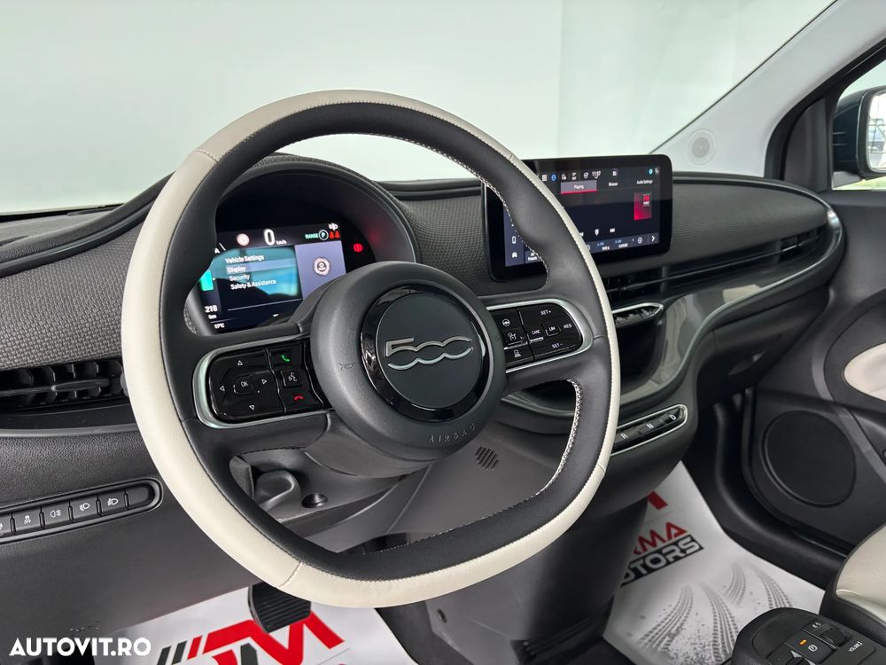 Fiat 500E La Prima - 10