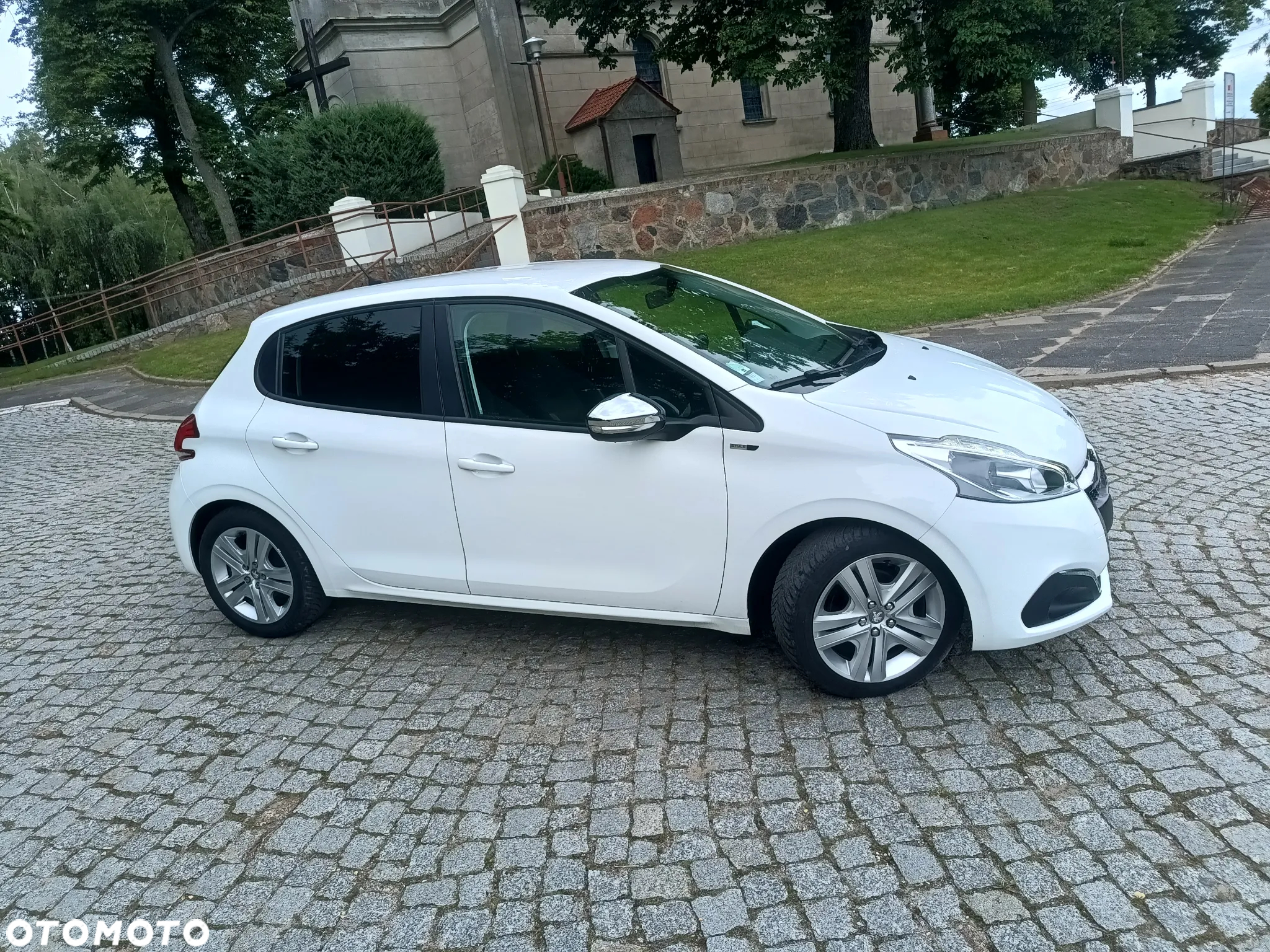 Peugeot 208 e-HDi 92 Stop&Start Style - 18