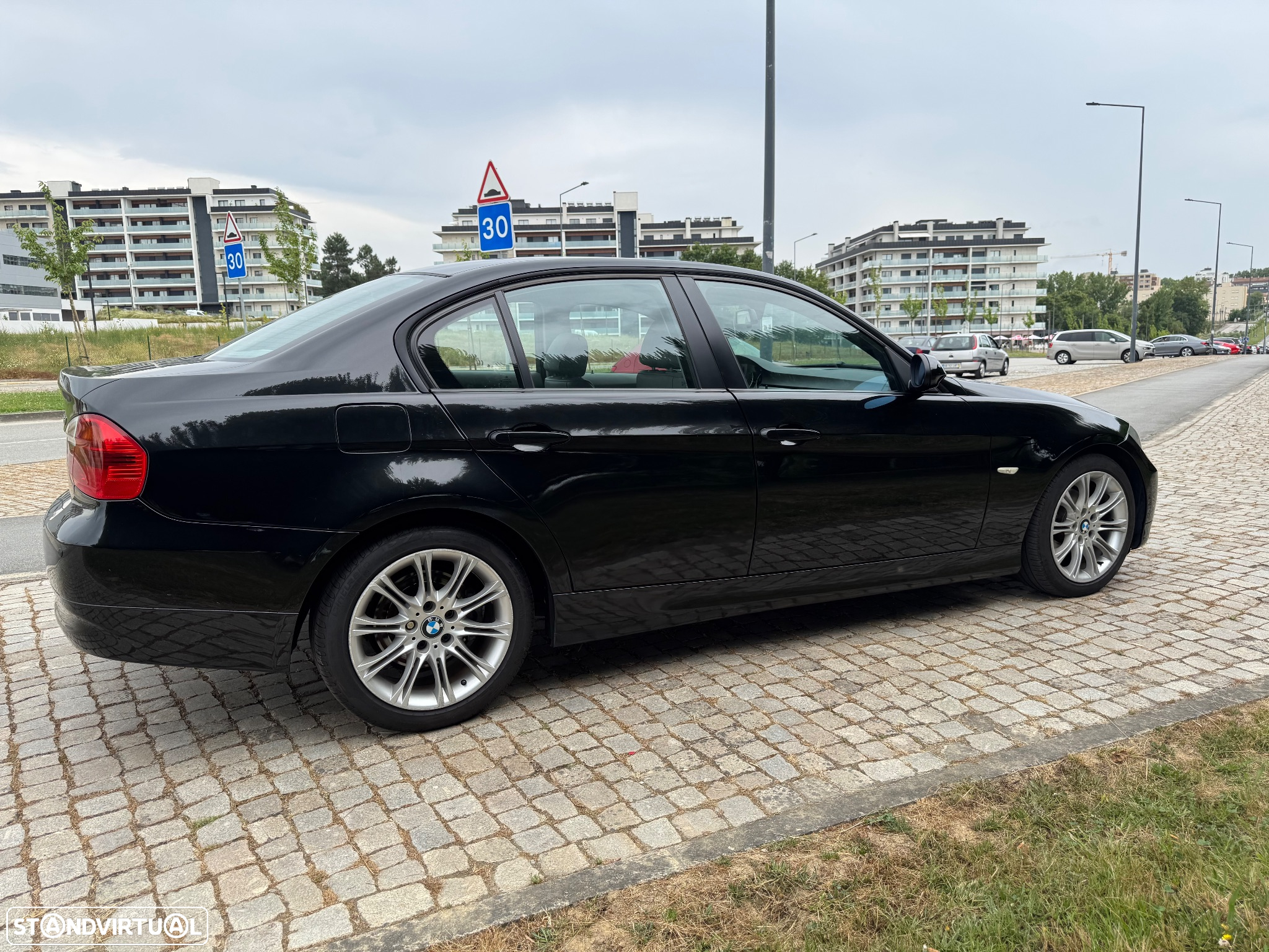BMW 320 d Exclusive - 13