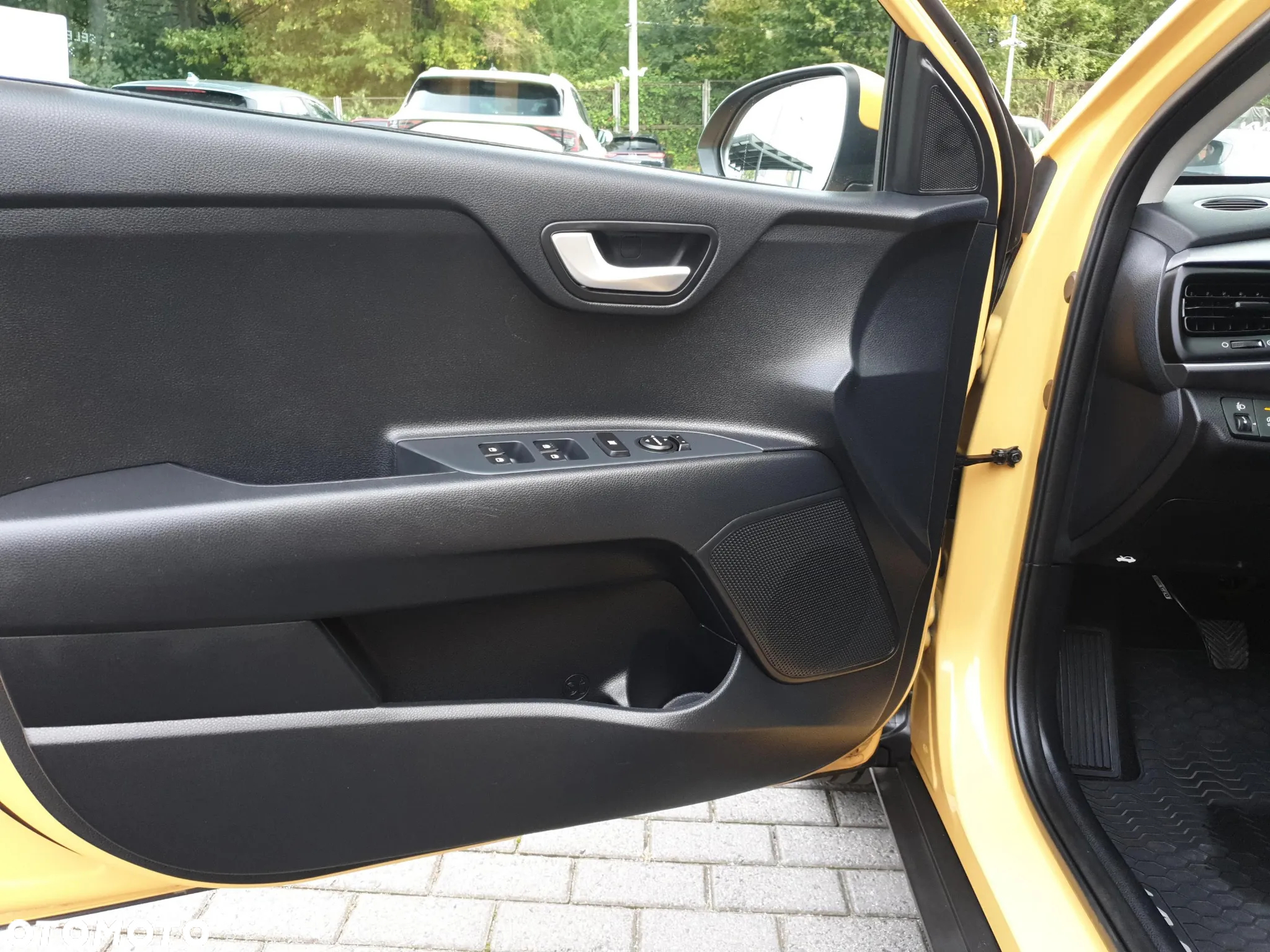 Kia Stonic 1.0 T-GDI M - 10
