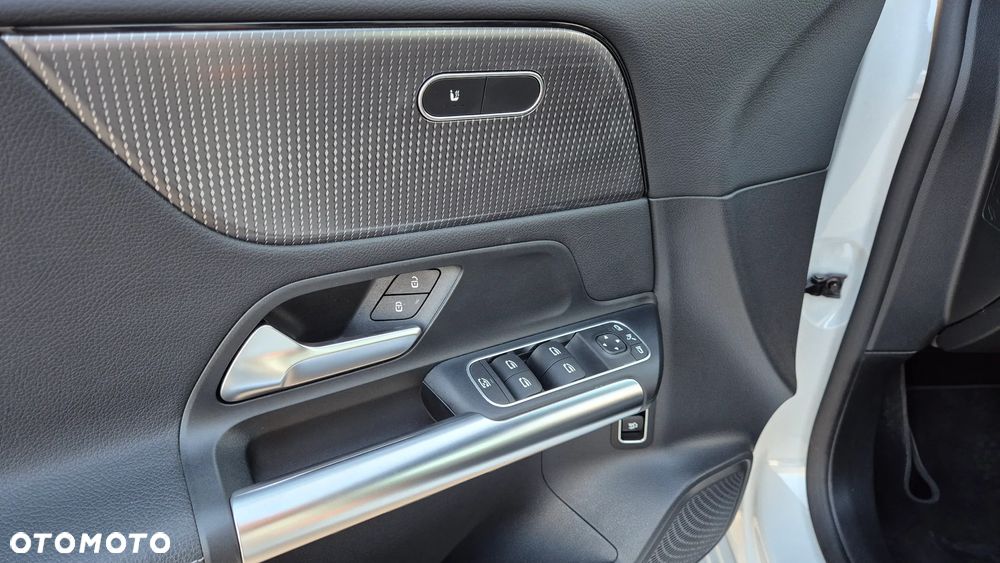 Mercedes-Benz Klasa B 180 Style 7G-DCT - 10