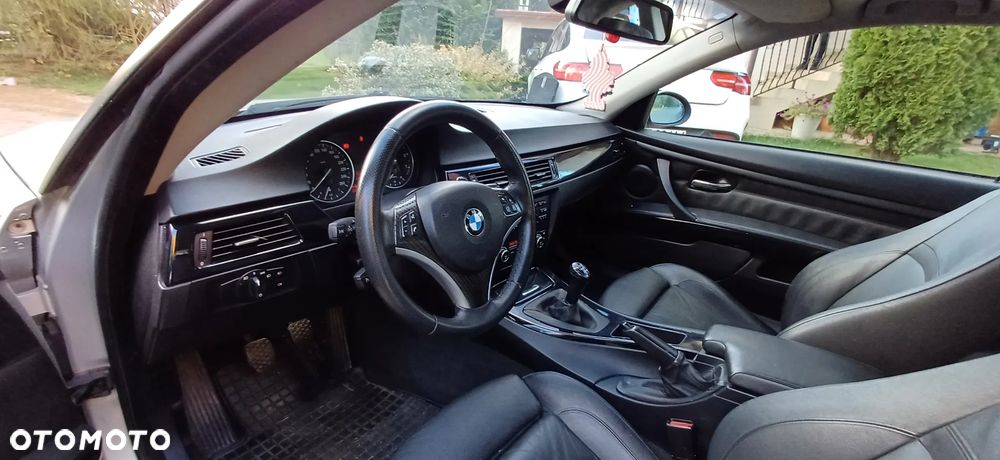 BMW Seria 3 320i Coupe M Sport Edition - 20