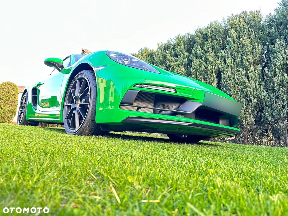 Porsche 718 Spyder - 7