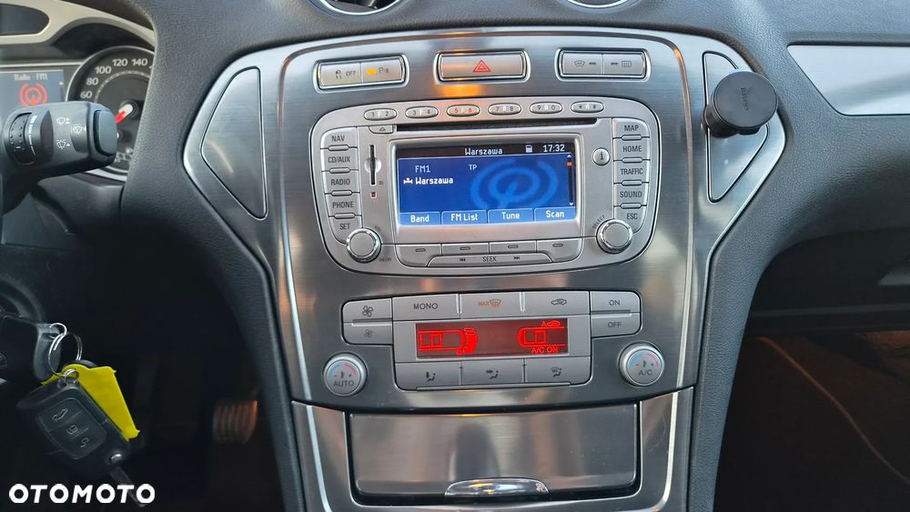 Ford Mondeo - 18