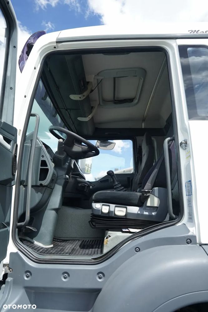 MAN TGA 35.360 /  PLATFORMA 8x4 + HDS HIAB 166 D-4 / MAX UDŹWIG: 4 600 KG /  ROTATOR / PILOT - 29