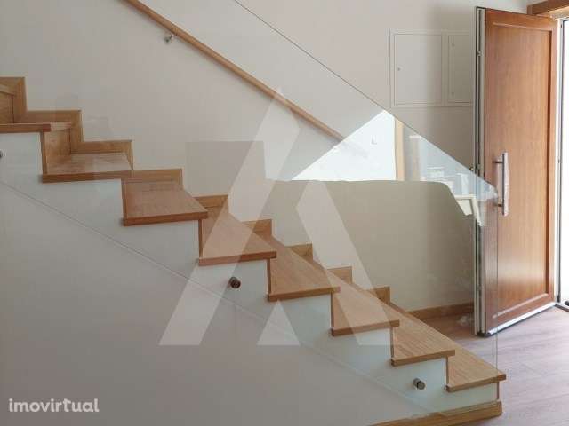 Moradias T3 de arquitetura moderna localizada em Cacia - Grande imagem: 4/32