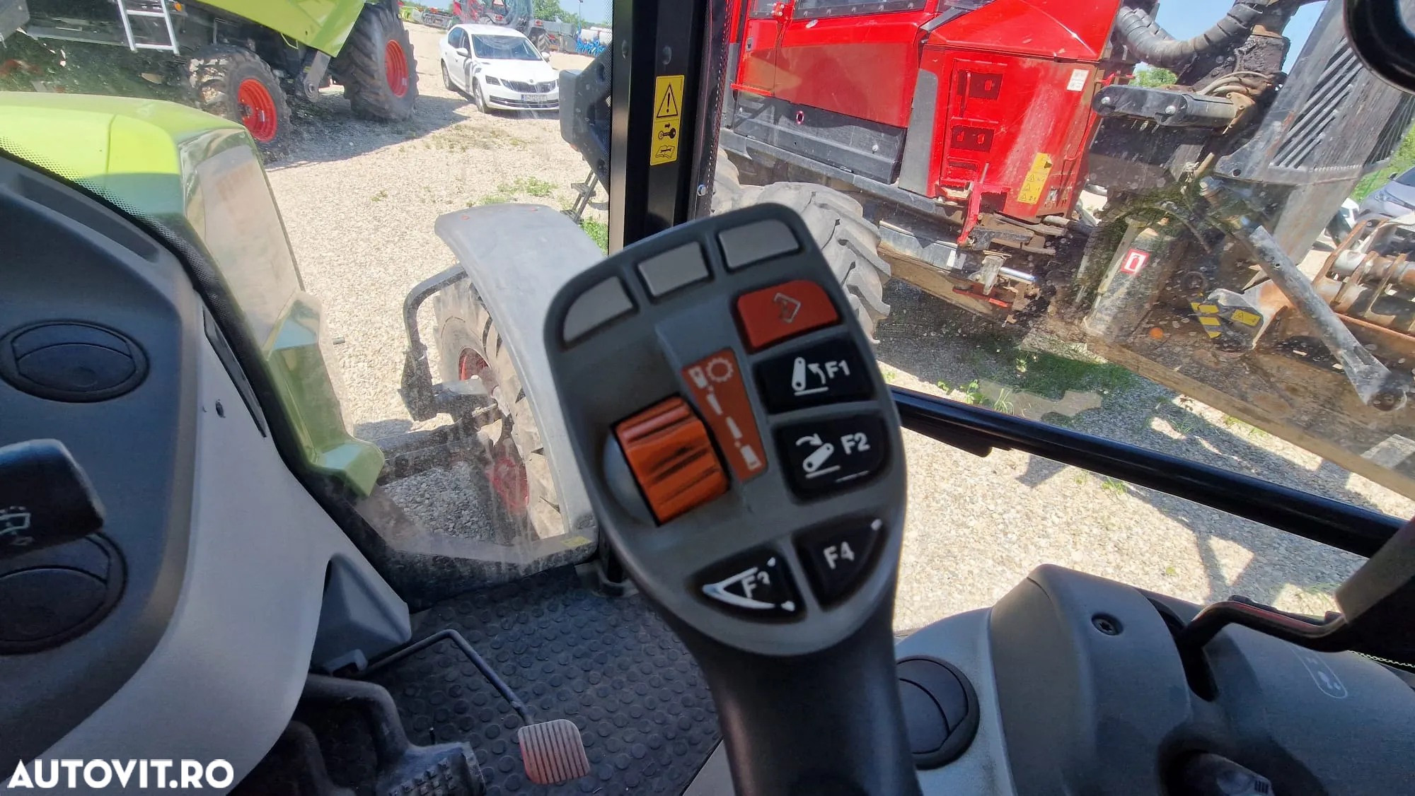 Claas ARION 420 MR TRACTOR AGRICOL - 36