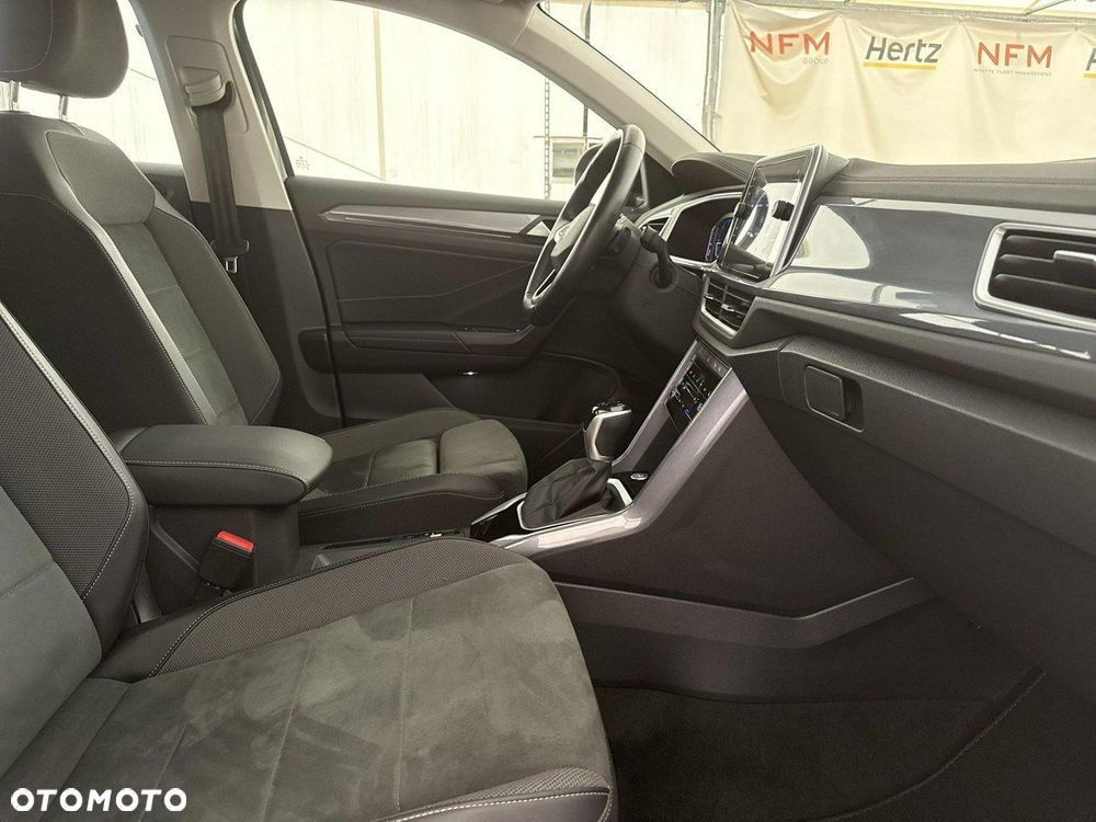 Volkswagen T-Roc - 23