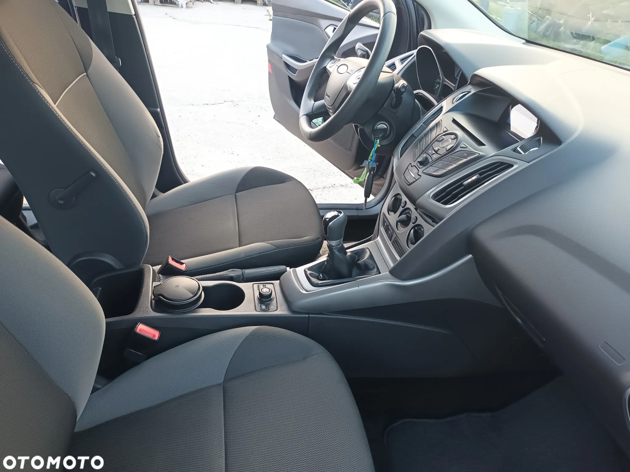 Ford Focus 1.6 Titanium - 30