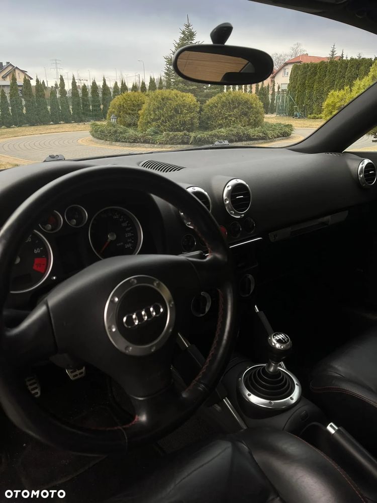 Audi TT Coupé - 7
