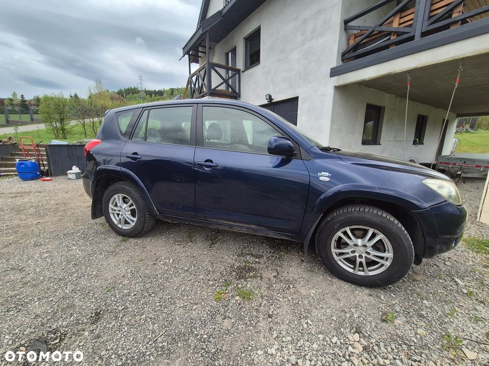 Toyota RAV4 2.2 D-4D X - 2