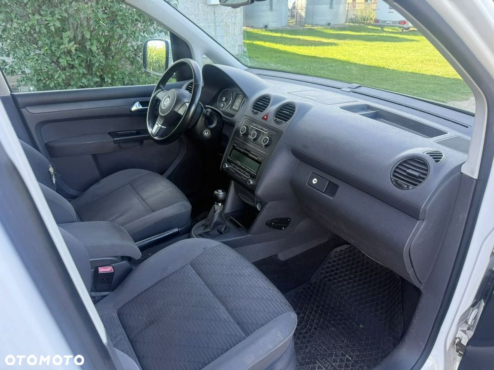 Volkswagen Caddy - 10