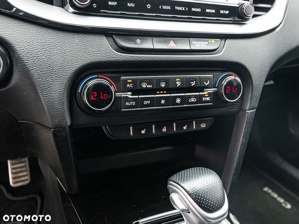 Kia ProCeed 1.6 T-GDI GT DCT - 19