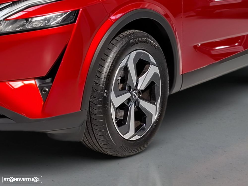 Nissan Qashqai 1.3 DIG-T N-Connecta LED+TT+SKY Xtronic - 11