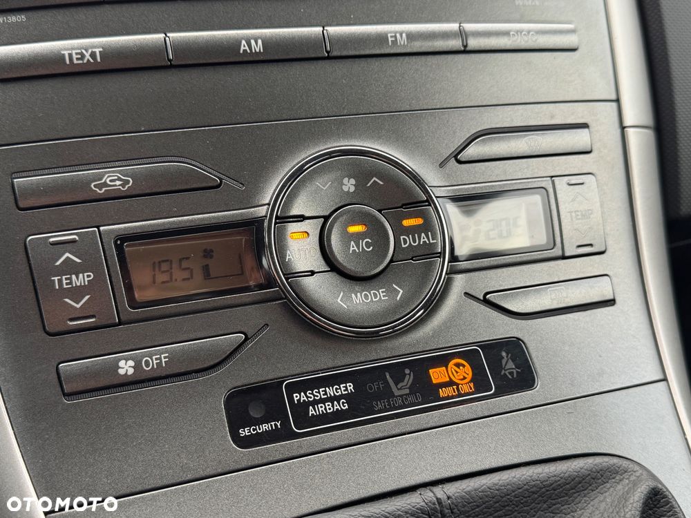 Toyota Auris 1.6 VVT-i Executive - 32