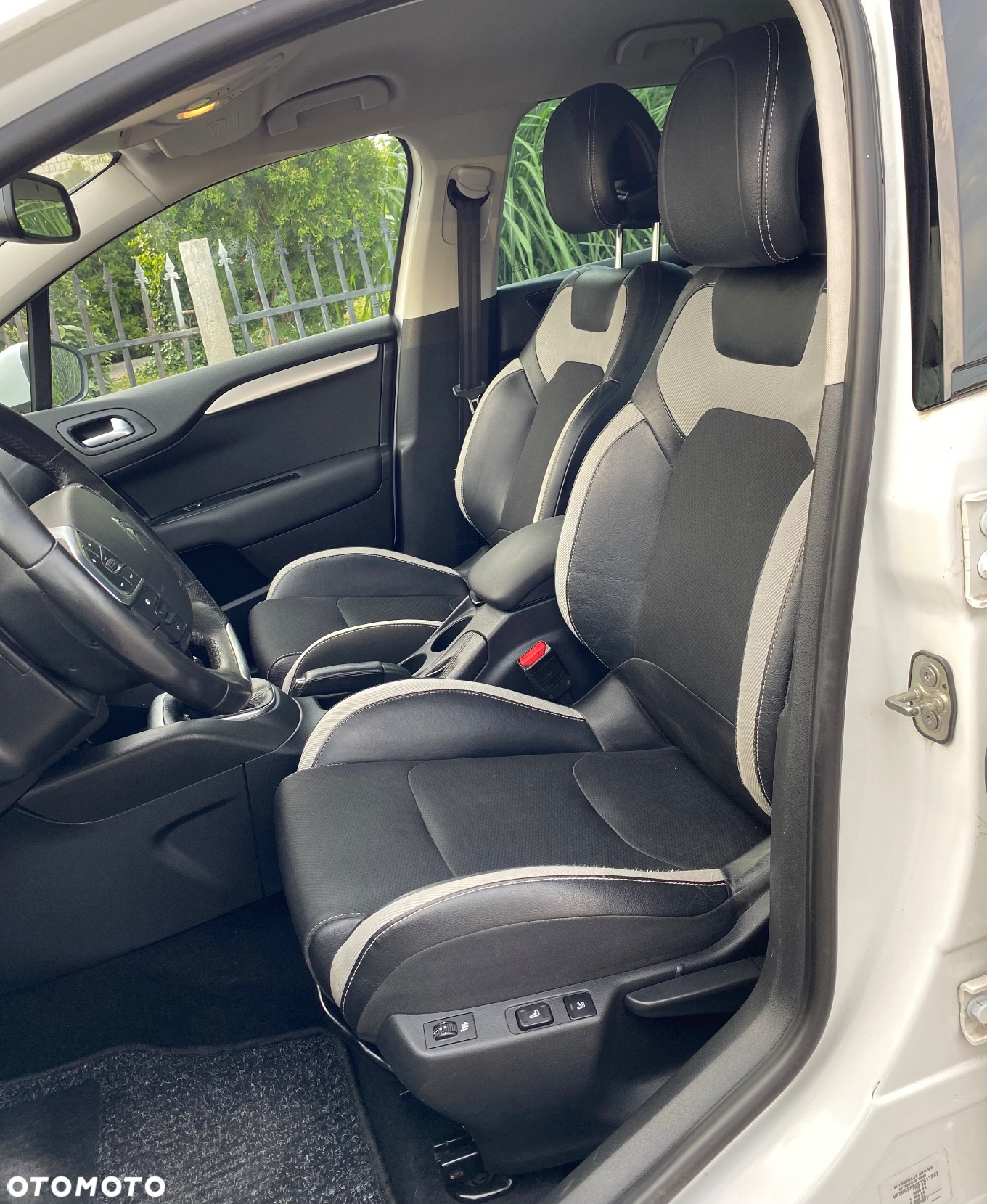 Citroën C4 1.6 VTi Exclusive - 8