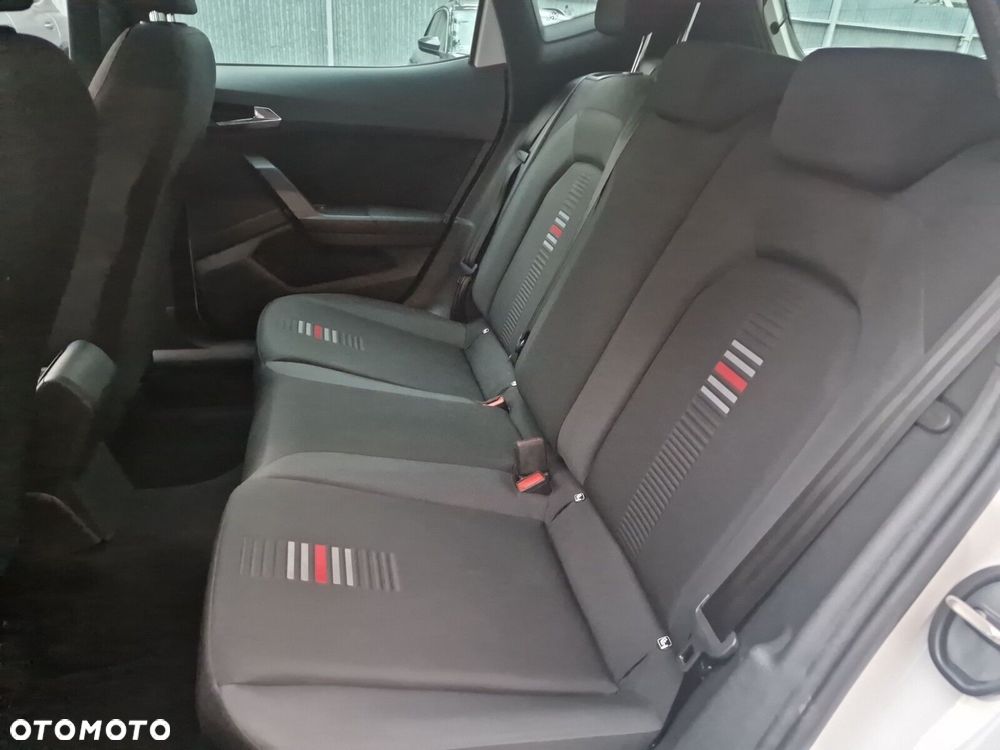 Seat Arona - 17