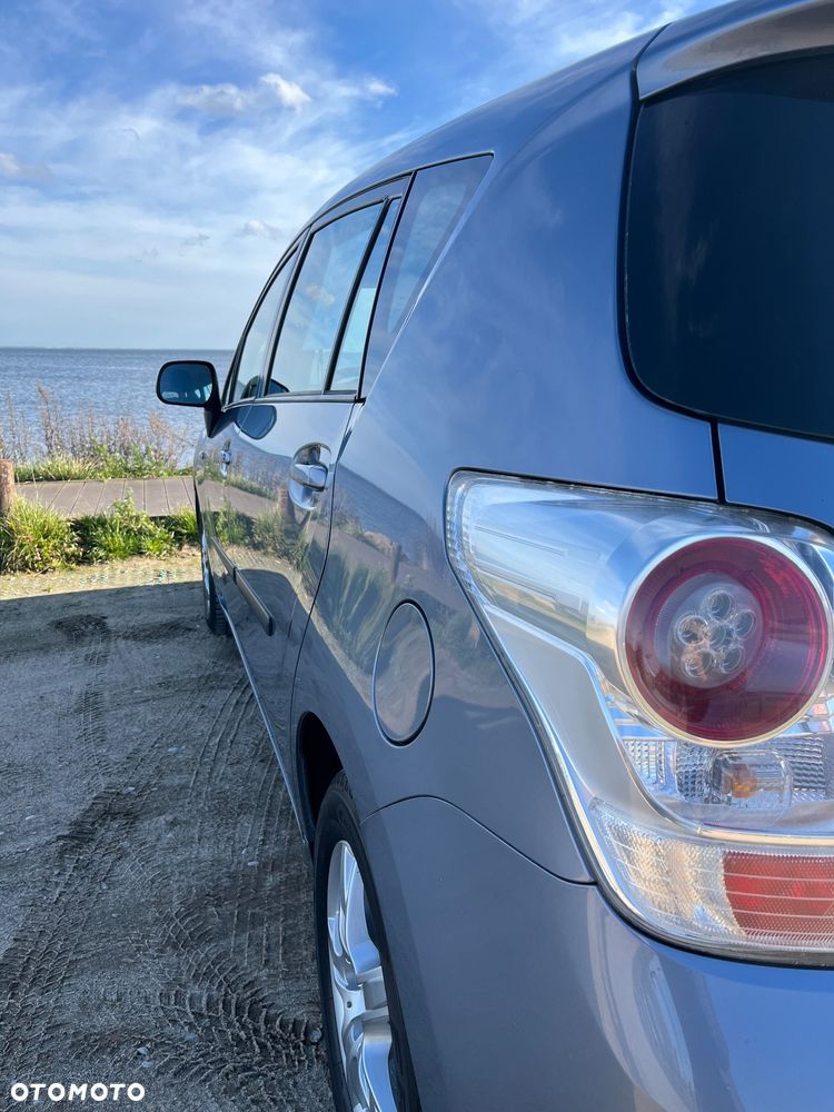 Toyota Verso 2.0 D-4D - 9