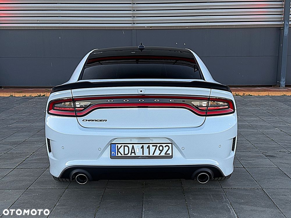 Dodge Charger 5.7 R/T Daytona - 33