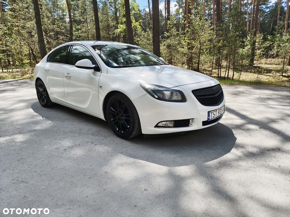Opel Insignia - 1