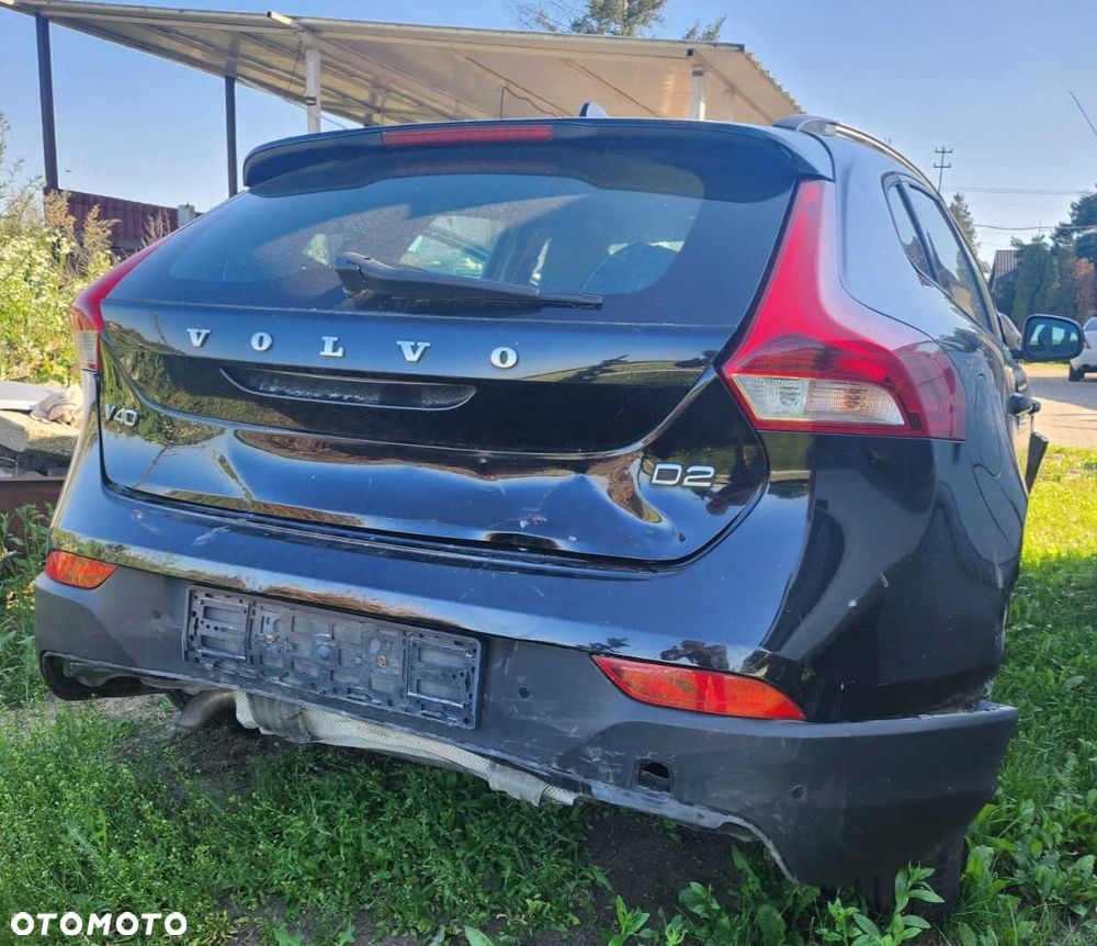 Volvo V40 Cross Country - 4