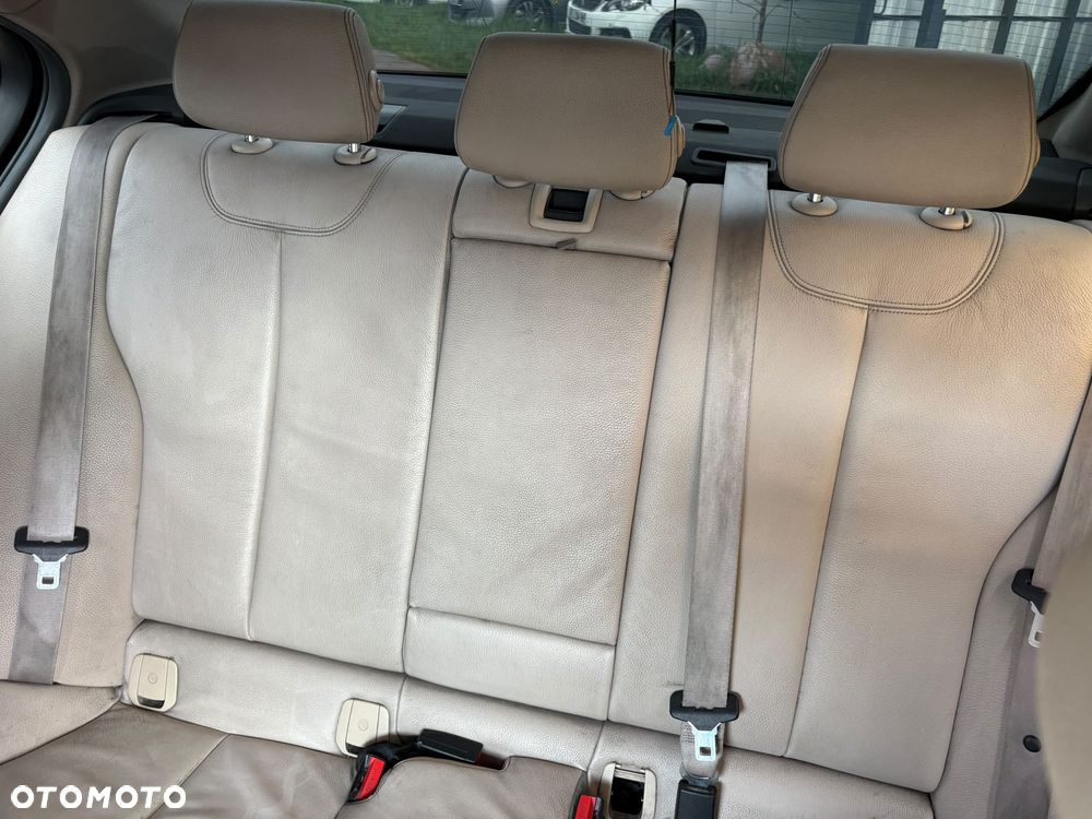 BMW Seria 3 330e iPerformance Sport Line - 13