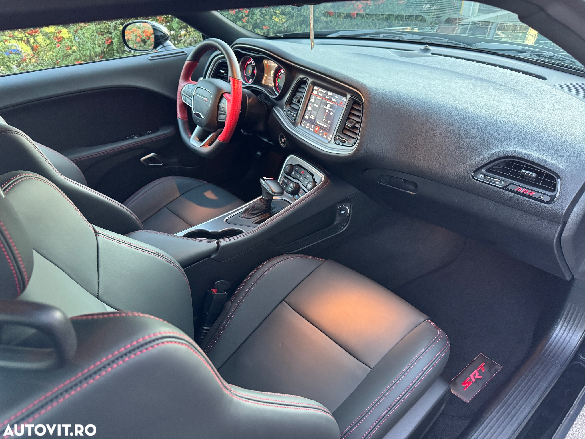 Dodge Challenger - 17