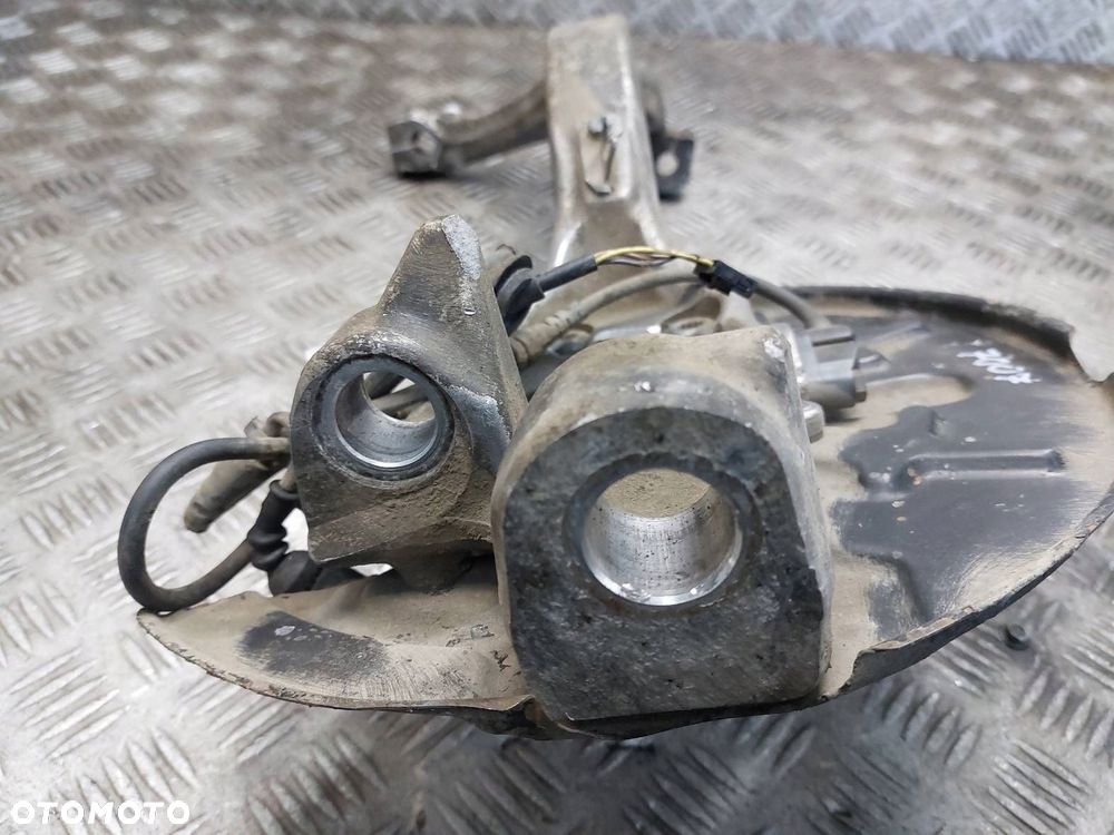 PIASTA ZWROTNICA LEWY PRZÓD AUDI A4 B6 8E0407241B - 3