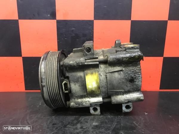 Compressor Do Ar Condicionado Ford Transit Caixa (Fa_ _) - 1