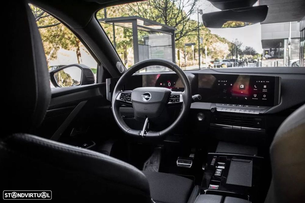 Opel Astra Sports Tourer - 29