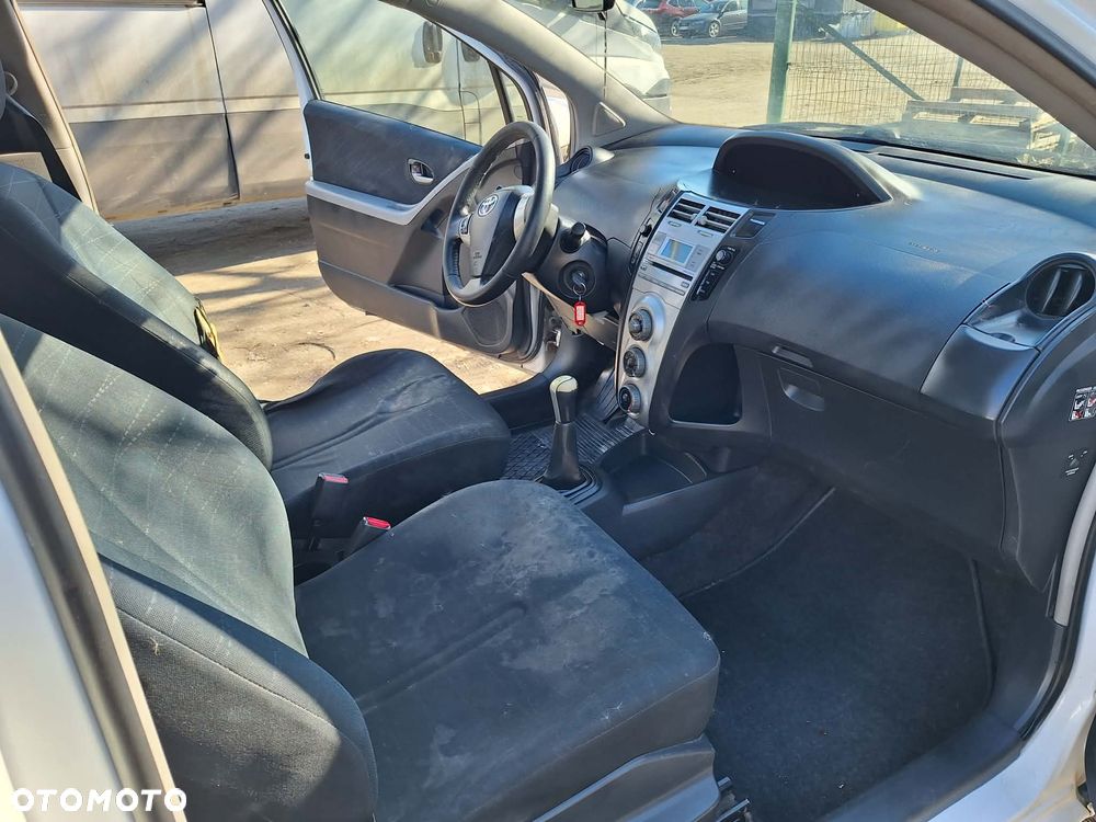 Toyota Yaris 1.4 D-4D Edition - 28
