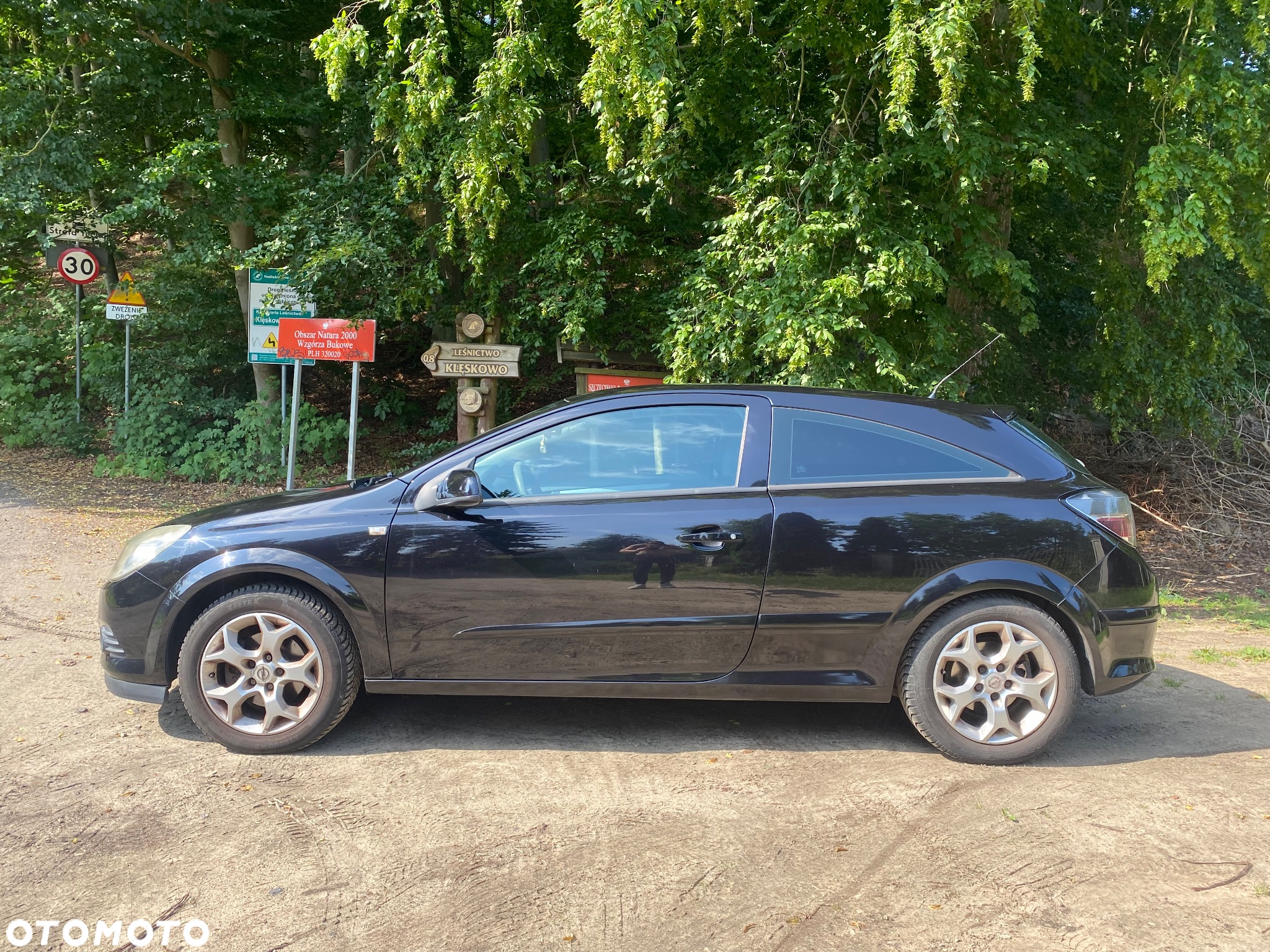 Opel Astra III GTC 1.8 Cosmo - 2