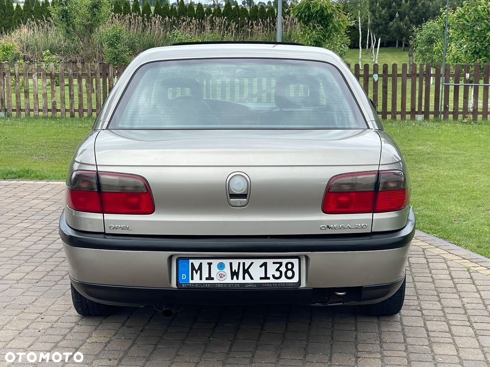 Opel Omega - 10