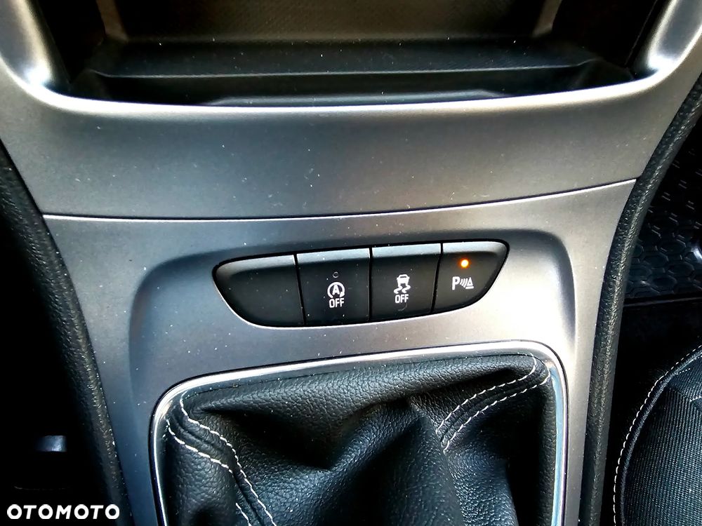 Opel Astra 1.2 T S&S - 26