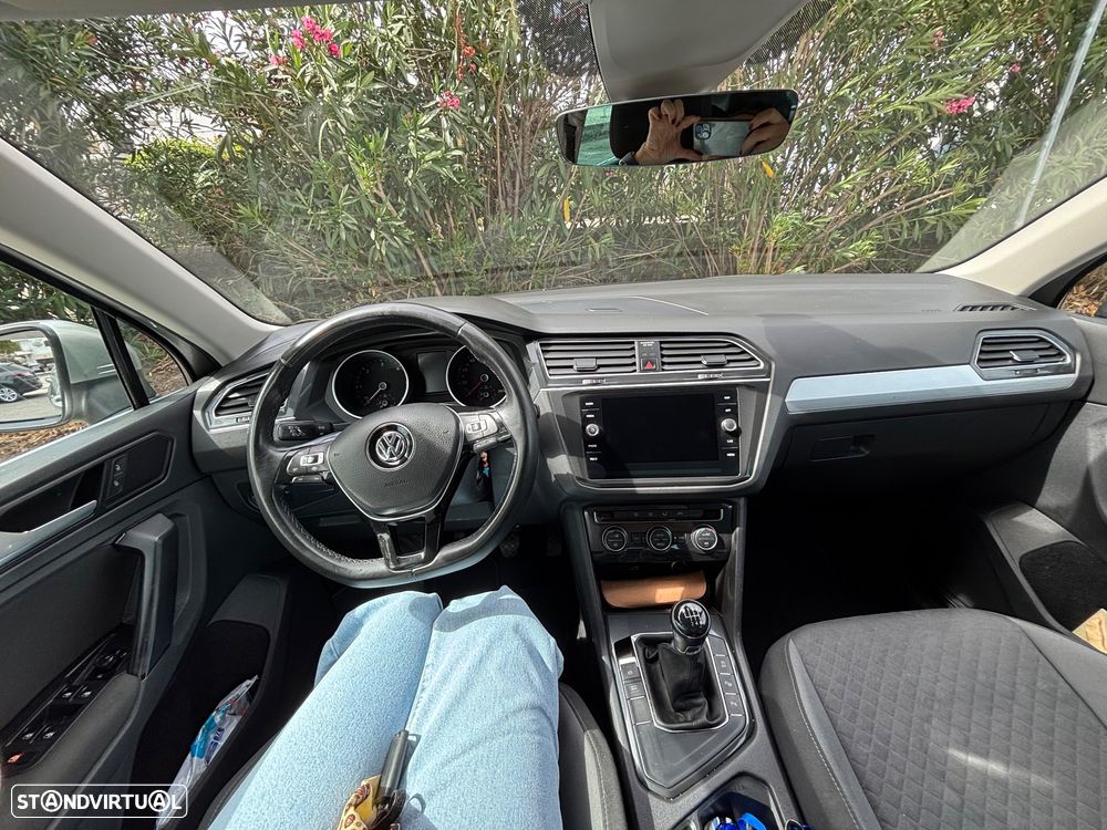 VW Tiguan - 12