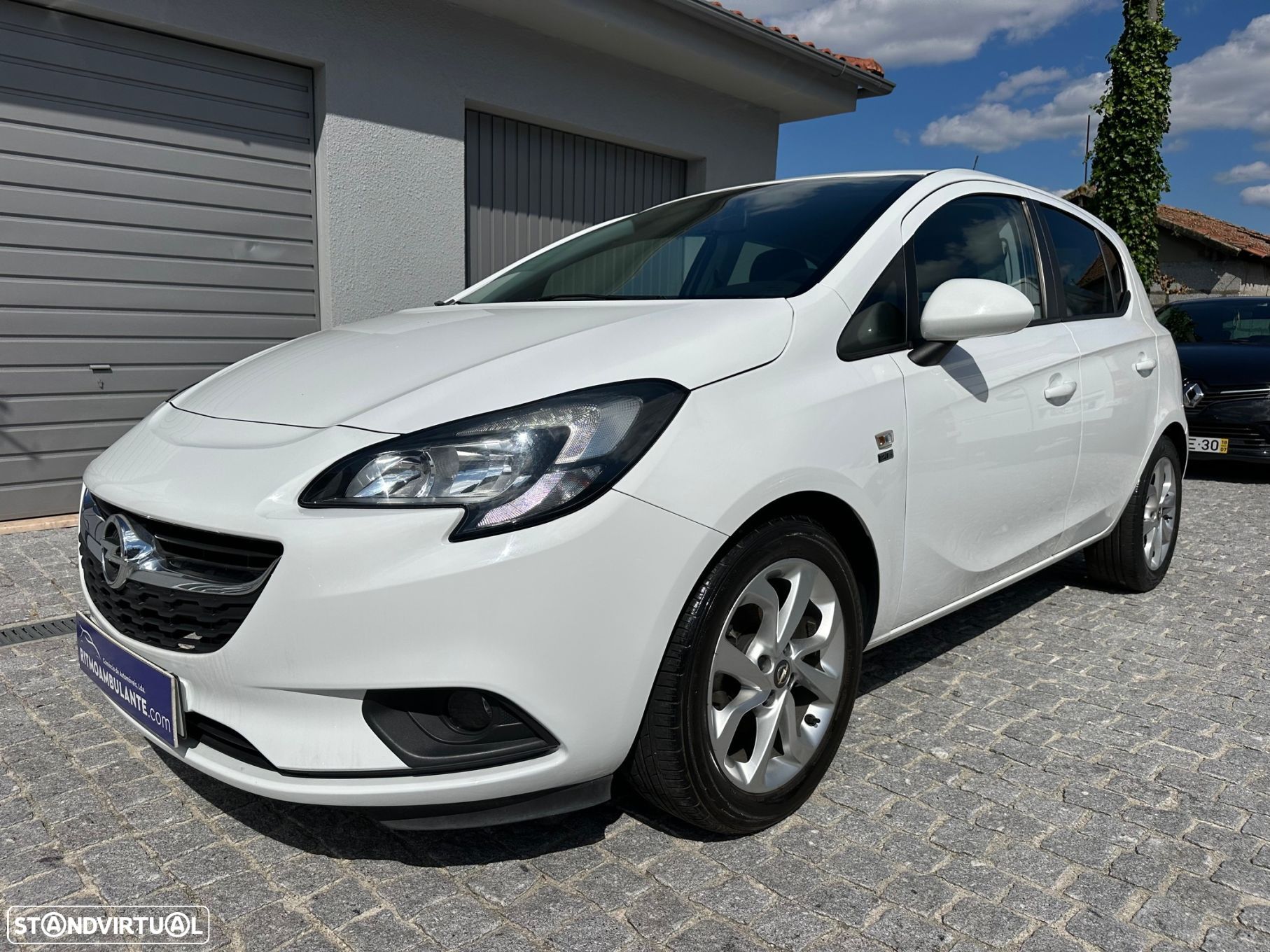 Opel Corsa 1.2 120 Anos - 1